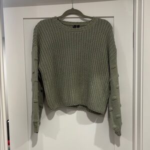 Moon & Madison Green Cropped Sweater